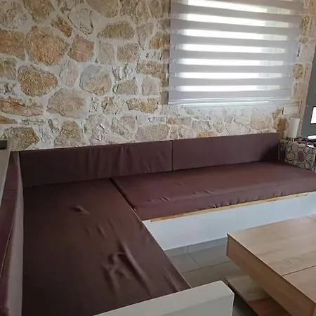 Vako * Vathi (Meganisi)