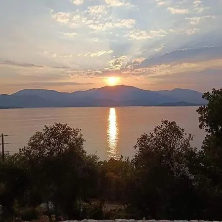 Nyaraló Vako Vathi (Meganisi)