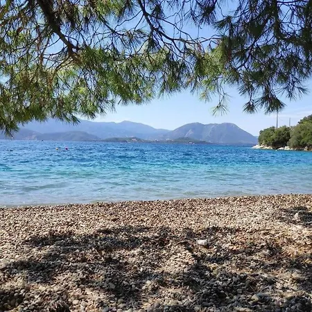 Vako Vathi (Meganisi)