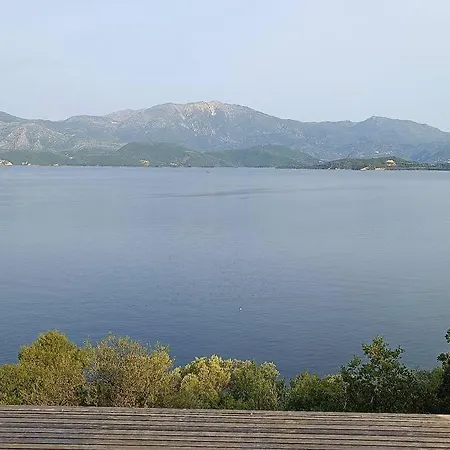 Vako Vathi (Meganisi)