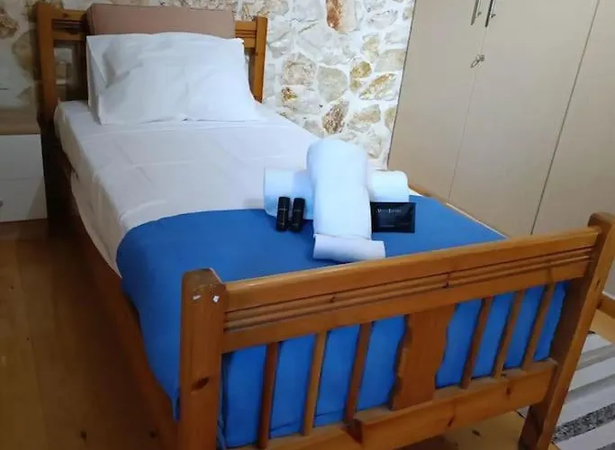 Vako Vathi (Meganisi)