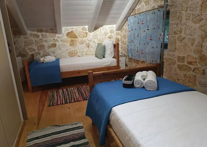 Vako Vathi (Meganisi)