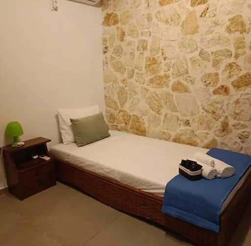 Vako * Vathi (Meganisi)